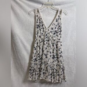 flowy V neck white floral summer dress, size small, dress forum, purple flowers